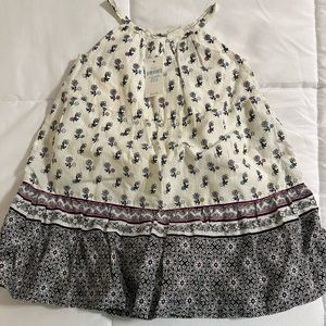 Baby gap NWT 12-18 month dress. Perfect condition